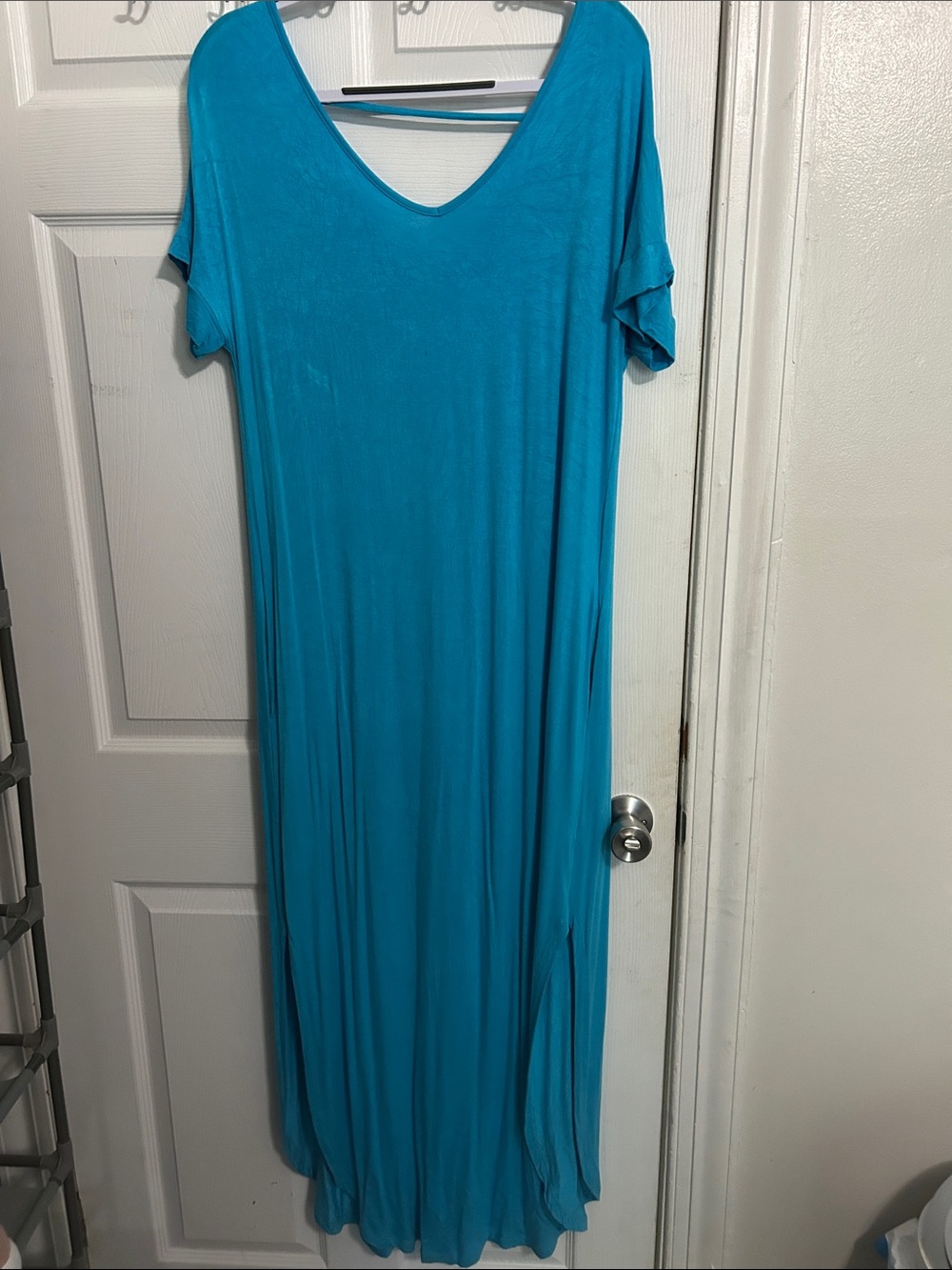 Relaxed V-Neck Maxi Dress in Turquoise - Women
